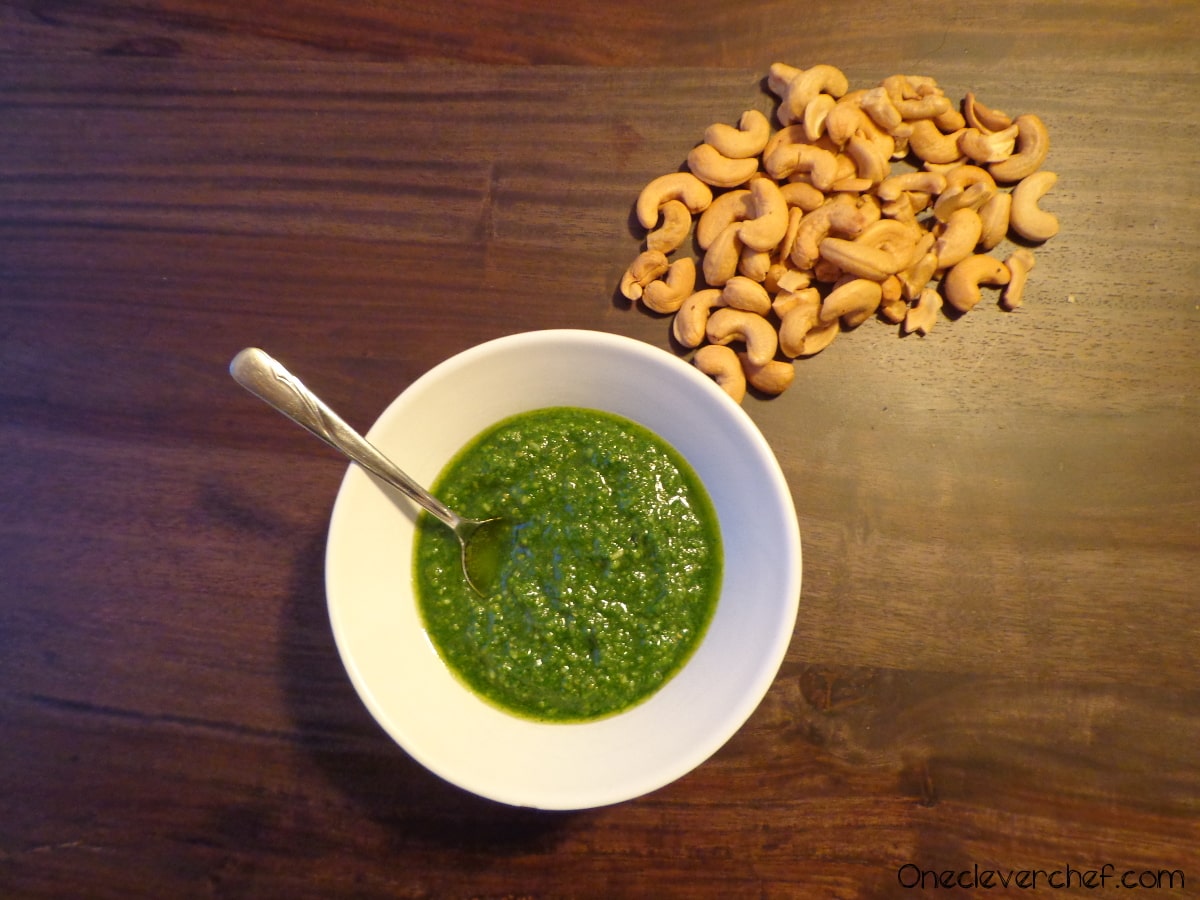 Spinach & Cashews Homemade Pesto